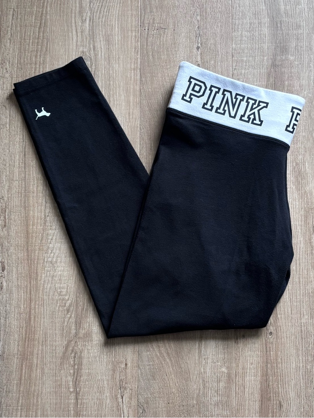 PINK VS Leggings 27” in Black W/ White & Black Waistband Detail - 2016